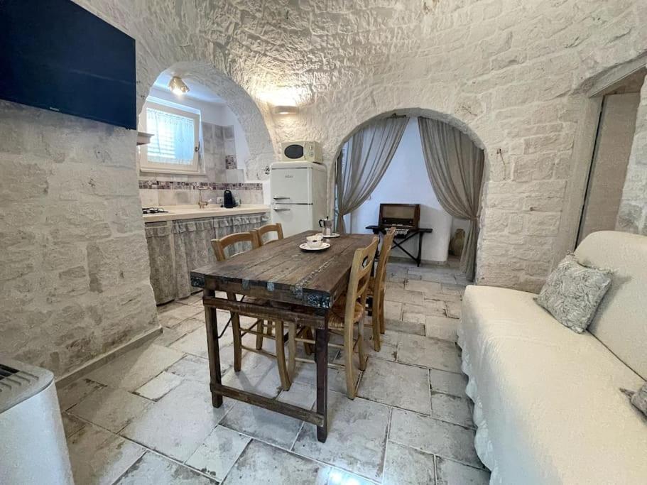Suite - Trullo Relax Sul Monte Чистернино Екстериор снимка